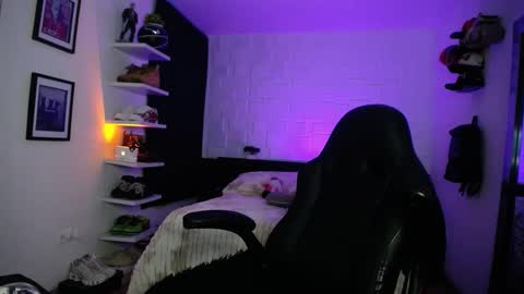 zac_muller1 online show from 03.08.26