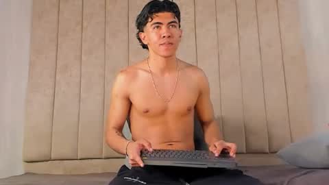 Snapshot of zack_conor chatting on 01.07.25 zack conor online show from 01.07.25