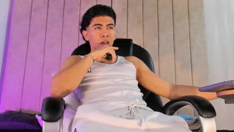 Snapshot of zack_conor chatting on 03.03.25 zack conor online show from 03.03.25