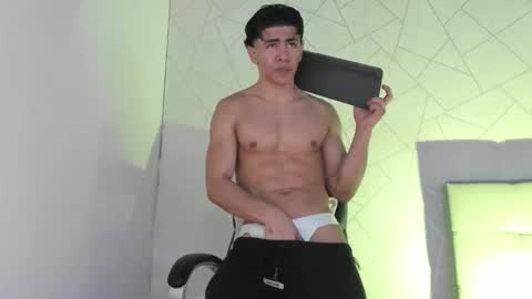 Snapshot of zack_conor chatting on 10.22.25 zack conor online show from 10.22.25