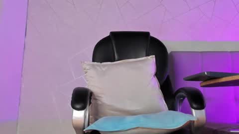 Snapshot of zack_conor chatting on 11.27.25 zack conor online show from 11.27.25