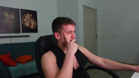 ZACK GILLIAN online show from 04.21.26