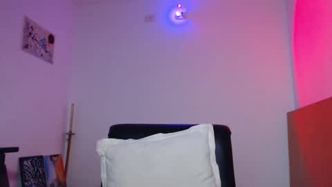 Snapshot of zack_kingg chatting on 09.17.25 Zack King online show from 09.17.25