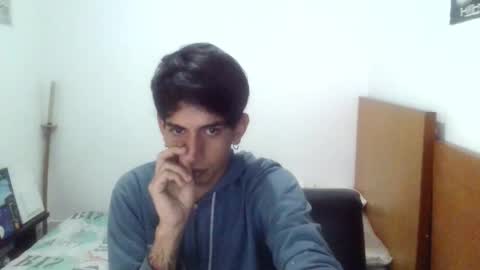 Snapshot of zack_kingg chatting on 11.04.25 Zack King online show from 11.04.25