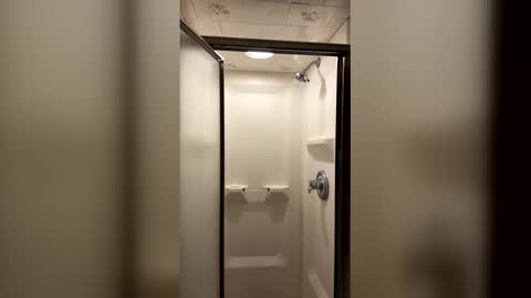 Snapshot of zackharden45 chatting on 04.14.26 zackharden45 online show from 04.14.26