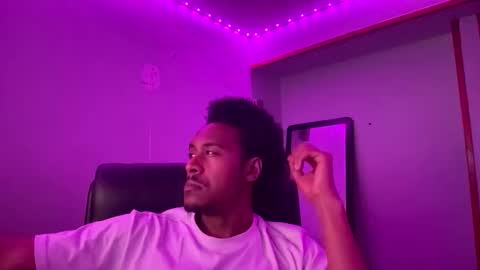 Snapshot of zackharden45 chatting on 04.16.26 zackharden45 online show from 04.16.26