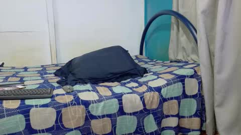 Snapshot of zackmontiel07 chatting on 12.19.25 ZackMontiel07 online show from 12.19.25