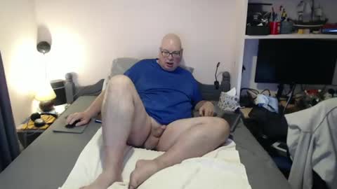 Snapshot of zacsmithuk chatting on 02.26.25 Zac Smitj online show from 02.26.25