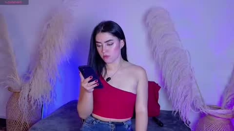 Snapshot of zafira_kh chatting on 11.13.25 Zafira online show from 11.13.25