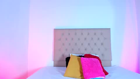 Zafiro Brown online show from 11.02.25