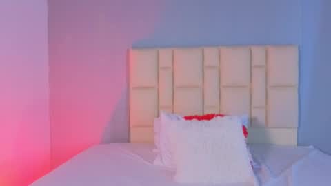 Zafiro Brown online show from 12.03.25