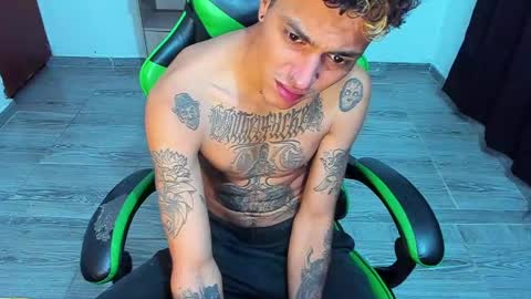 BiG Zafiro online show from 04.03.26