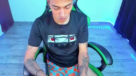 BiG Zafiro online show from 04.30.26