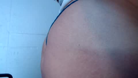 Zahi ... wants to play with everyone...yessss online show from 07.05.26