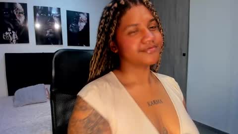 zahra_rose online show from 09.09.25