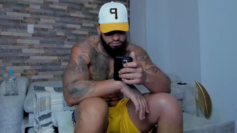 Snapshot of zain_diesel7 chatting on 03.11.25 INSTAGRAM yormanfit7 online show from 03.11.25