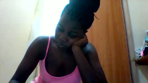 Snapshot of zainxxxx chatting on 02.06.25 zainxxxx online show from 02.06.25