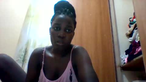 Snapshot of zainxxxx chatting on 02.10.25 zainxxxx online show from 02.10.25