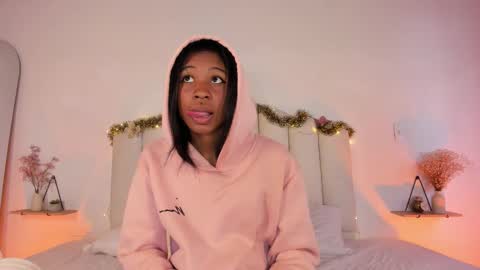 Zaira online show from 12.21.25