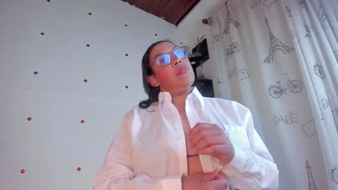 Danna online show from 10.23.25