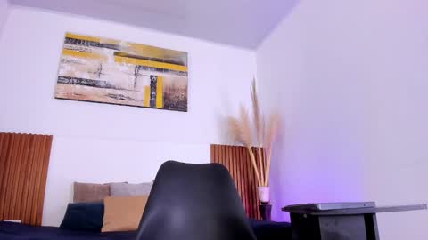 Snapshot of zander_2120 chatting on 11.18.25 Zander online show from 11.18.25