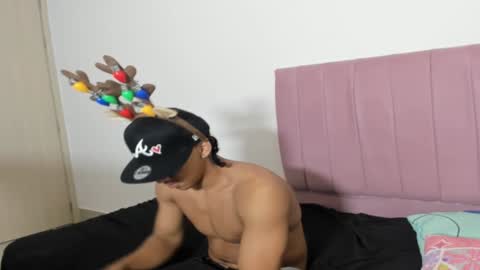 Snapshot of zanxley_ chatting on 12.09.24 zanxley_ online show from 12.09.24