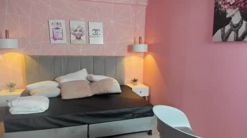 Zara Sweet  online show from 11.01.25