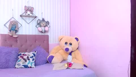 Snapshot of zara_cute18 chatting on 10.16.25 Zara online show from 10.16.25