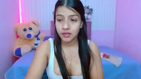 Snapshot of zara_cute18 chatting on 12.14.25 Zara online show from 12.14.25