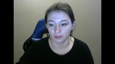 Snapshot of zara_golden chatting on 01.25.25 chaturcum online show from 01.25.25