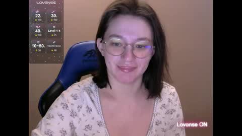 Snapshot of zara_golden chatting on 03.04.25 chaturcum online show from 03.04.25