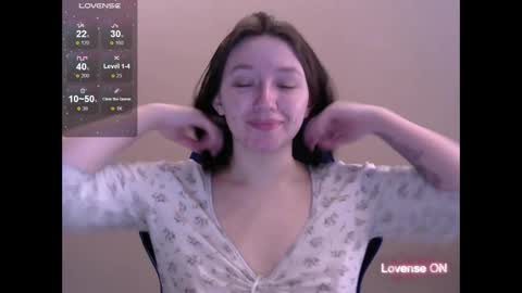 Snapshot of zara_golden chatting on 03.09.25 chaturcum online show from 03.09.25