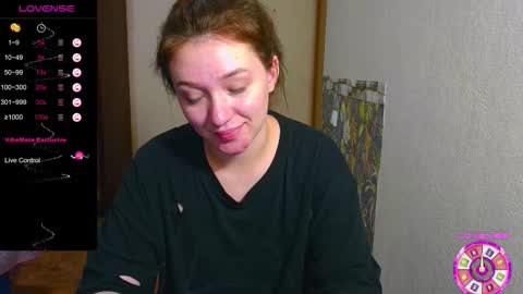 Snapshot of zara_golden chatting on 10.12.25 chaturcum online show from 10.12.25