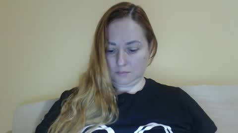 Snapshot of zara_red chatting on 04.14.26 Kate. if im not here im here foxy red333 online show from 04.14.26