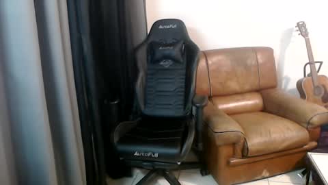 Snapshot of zara_restela chatting on 09.13.25 zara_restela online show from 09.13.25