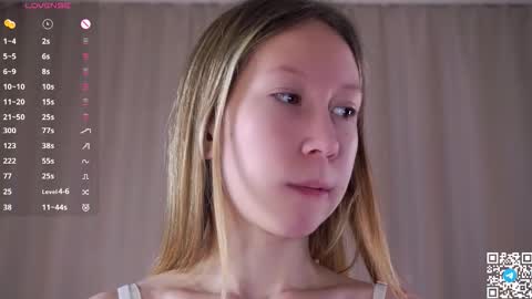 Snapshot of zara_shine chatting on 11.13.25 Criss online show from 11.13.25