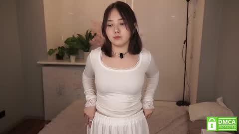 Snapshot of zara_shine chatting on 11.28.25 Criss online show from 11.28.25