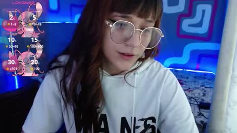 Snapshot of zara_sin chatting on 10.11.25 Zara online show from 10.11.25