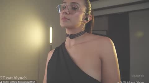 Snapshot of zarahlynch chatting on 11.11.25 Miss Lynch Next show 2911 online show from 11.11.25