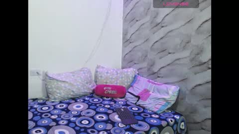 zaraluxx online show from 01.08.26