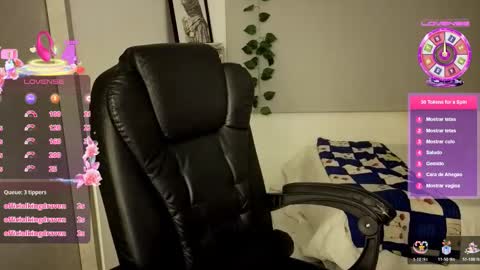 Snapshot of zaramuley chatting on 11.03.25 Zara muley online show from 11.03.25