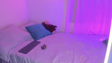   online show from 02.08.25