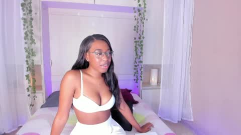 Snapshot of zaraprescott chatting on 04.06.26 SARA online show from 04.06.26