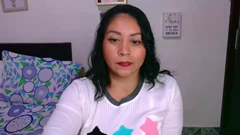 Snapshot of zaray_45bella chatting on 01.11.26 zaray online show from 01.11.26