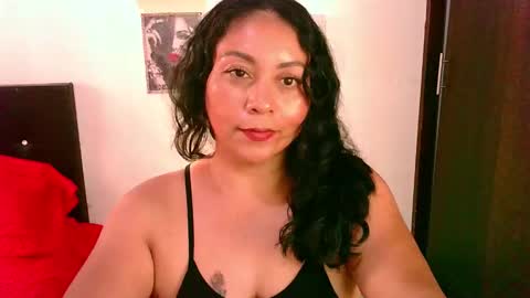 Snapshot of zaray_45bella chatting on 01.17.26 zaray online show from 01.17.26