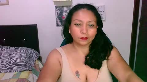 Snapshot of zaray_45bella chatting on 02.06.26 zaray online show from 02.06.26