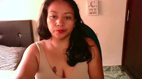 Snapshot of zaray_45bella chatting on 02.23.26 zaray online show from 02.23.26