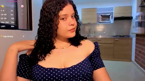 ZARAY CLOVER online show from 10.26.25