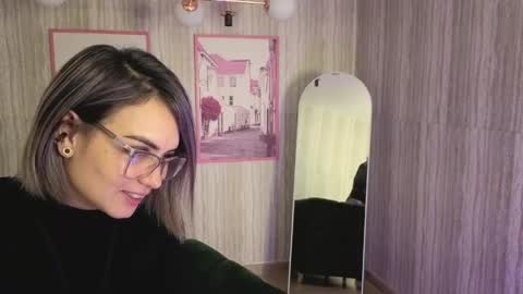 Isabella online show from 05.08.26
