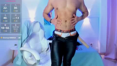 Snapshot of zarekfox chatting on 11.12.25 Zarek online show from 11.12.25